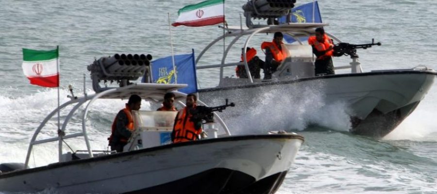 الرد على الأسلحة والتدريبات البحرية الإيرانية الجديدة في الخليج
